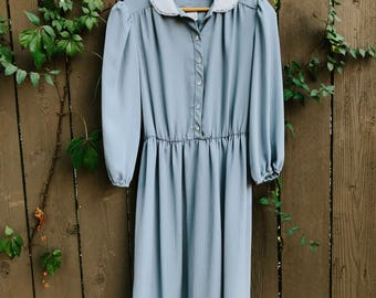 vintage 80s AMY-DEB light blue dress with white Peter Pan collar and red stripes — size 14 — 100% polyester
