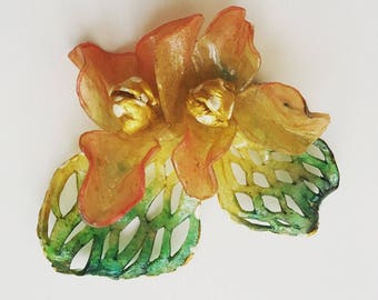 1920s old urea plastic orchid brooch