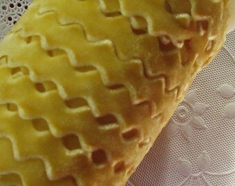 Buttercup Yellow Velvet Ric Rac 3/8 wide