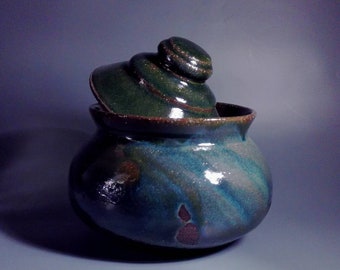 Pottery Jar Ceramic canister with lid Honey pot Lidded canister Clay sugar bowl ceramics and pottery Handmade pottery bowl Kitchen decor