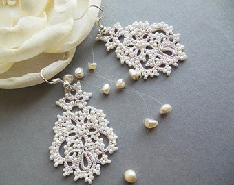 Bridal tatting earrings, wedding jewelry lace, white tatted earrings, wedding lace accessories, Victorian jewelry, vintage style