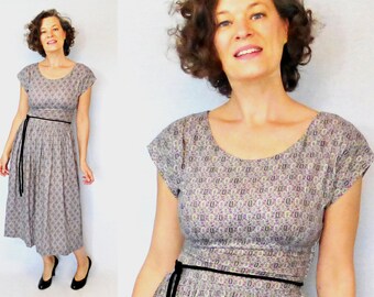 1940s Dress / 40s Dress / Day Dress / 40s Day Dress / 1940s Day Dress / Novelty Print Dress / World War II Dress / House Dress / W 26"