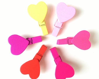 Set of 6 Mini Heart Clothespins