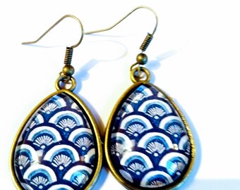 chic dangle earrings blue and Red