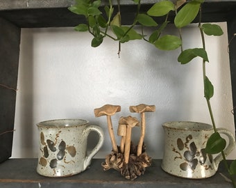 Set of 2 Vintage Stoneware Pottery Mugs