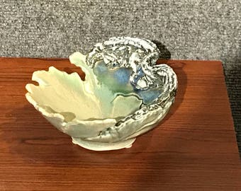 Porcelain bowl