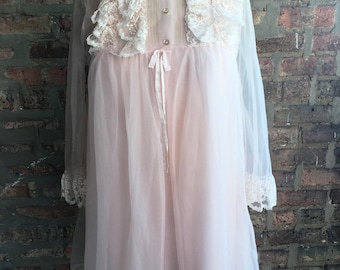 1960s Pale Pink Chiffon and Lace Peignoir Set Medium