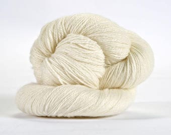 Jade Sapphire 2-ply Cashmere Yarn: IVORY (00)