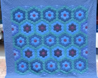 Queen Size Amish 'Flower Garden' Vintage Quilt c.1950's #17599