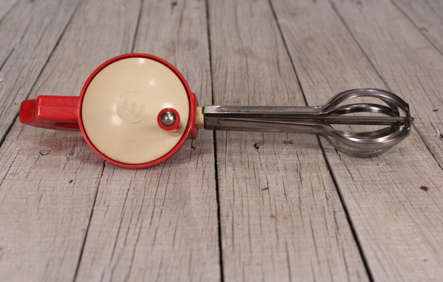 Vintage hand mixer/Red Handle Old Fashion Kitchen Mixer/ Retro
