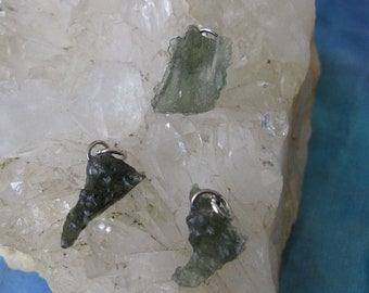 Moldavite Pendant, Rough Moldavite Pendant, Moldavite Stone, Natural Moldavite Pendant, Raw Moldavite Pendant, Moldavite Crystal Pendant