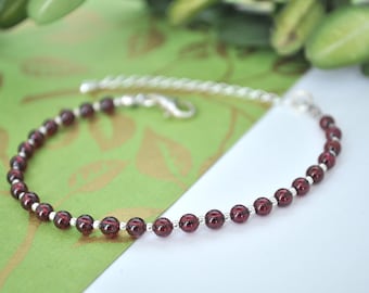 Garnet beaded bracelet