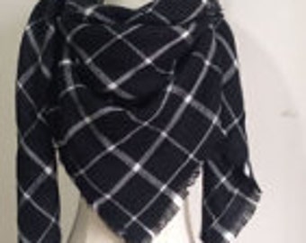 Black n' White Small Plaid - Blanket Scarf