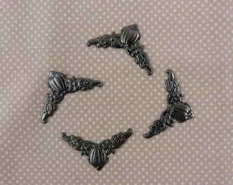 Four corners, metal embellishment scrapbooking