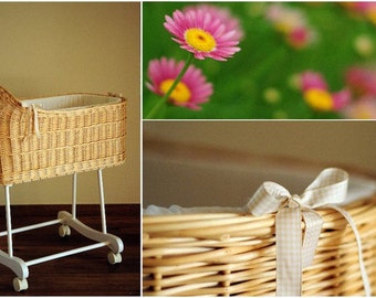 Baby Bassinet Fragilis hand woven from white willow