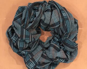 The Traveling Scarf - Teal and Black "Plaidish" (Short)