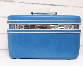 Vintage Contour by Samsonite Train Case