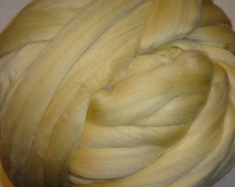 Merino Wool Roving, Wool Roving, Merino Roving - Parchment 8 oz wool roving from Ashland Bay Fibers