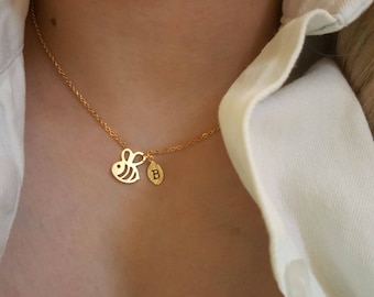 Delicate Petite Bumble bee necklace,bee necklace,Layering necklace, Tiny Necklace ,Bridesmaid Gift, valued gift