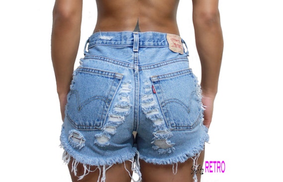levi distressed jean shorts