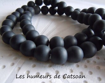 Glossy black 10mm glass beads