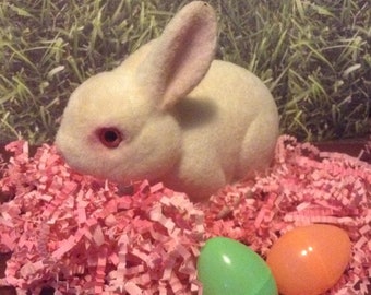 Vintage, Flocked White Bunny, Fuzzy Bunny, Rabbitt