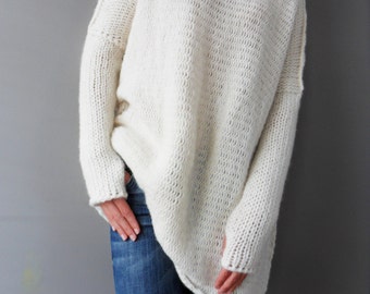 Oversized/Slouchy/Loose knit sweater. Chunky knit Alpaca women sweater jumper pullover tunic .Thumb holes, turtleneck sweater/jumper.