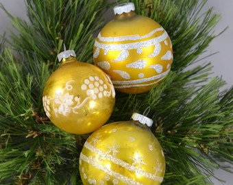 Vintage Gold Glass Globe Christmas Ornaments With Stenciling Shiny Brite Ornament