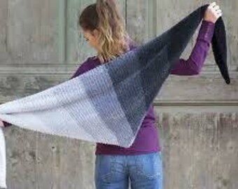 Shawl velour wool, hand-knitted, soft, great gradient