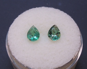 Zambian emeralds, Emerald non-addressed, pair of PEAR cut emeralds, 0 98ct 4.7 x 6.6 mm