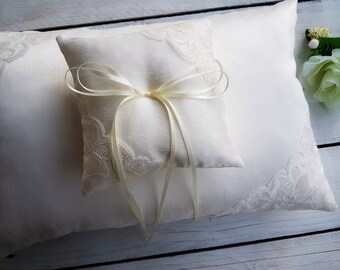 Beautiful silk ring pillow, White lace ring bearer pillow