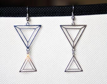 Earrings with silver triangles