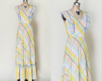 1970s Maxi Dress --- Vintage Long Yellow Dress