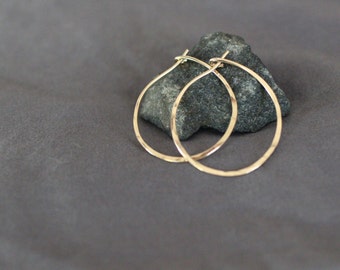 gold hoop earrings, sterling silver hoops, gold hammered hoops, everyday earrings, lightweight hoops, circle hoop earrings, E07