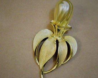 1980's Sarah Coventry Pear Brooch