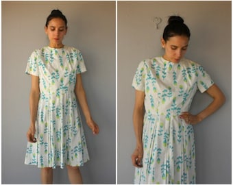 Vintage 1960s Dress • 60s Dress • 1960s Day Dress • 60s Printed Dress • Short Sleeved Dress • 1950s Dress - (large)