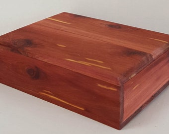 Aromatic cedar box