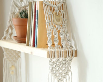 Macrame Wall Hanging Shelf , Shelf, Modern Macrame, Macrame shelf, Boho Hanging Shelf, hanging shelf, Boho decor, boho home