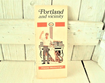 Vintage Portland Oregon map travel city roads folding 1970- free shipping US