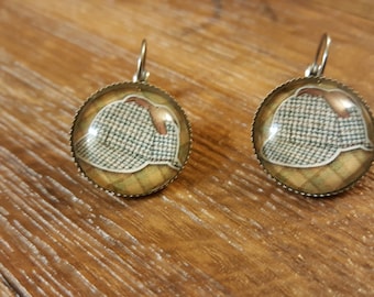 Sherlock Holmes hat earrings