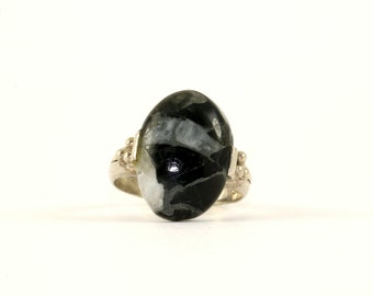 Vintage Black and White Oval Gemstone Ring 925 Sterling Silver RG 1009