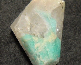 Beautiful amazonite (E2438)