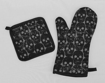 Black Skulls Oven Mitt and Pot Holder, Sets and Singles, Halloween Kitchen, Goth Punk Housewares