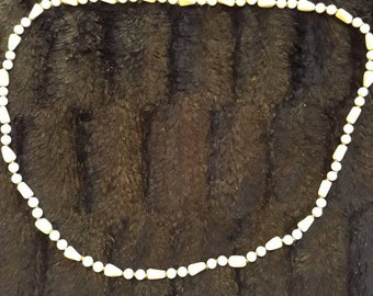 Vintage Beaded Necklace With White And Pale Yellow Round And Shaped Beads