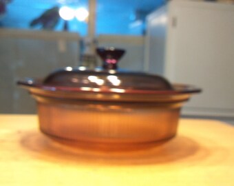 CORNING VISIONS USA amber round 24 oz casserole