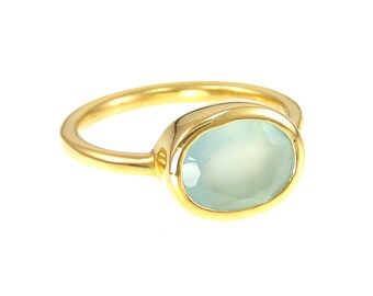 Seafoam Chalcedony Ring, Aqua Chalcedony Stackable ring, Calcedony Ring, Gold Ring, Oval Ring, Gemstone Ring, Stacking Ring, Bridesmaid ring