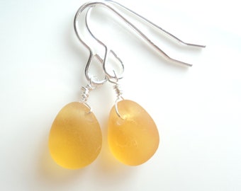 Seaham Sea Glass hook earrings of yellow gold drops suspended from Sterling Silver hooks - E1794 - from Seaham, UK