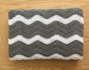 Gray and White Chevron Baby Blanket/ Gray Crochet Baby Blanket/ Ripple Baby Blanket/ Gray Baby Blanket/ Crochet Baby Afghan