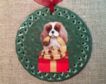 Cavalier King Charles Spaniel Christmas Ornament, The Blenheim CKCS Gift Unwrapper