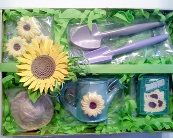 Chocolate Gardening Gift Set